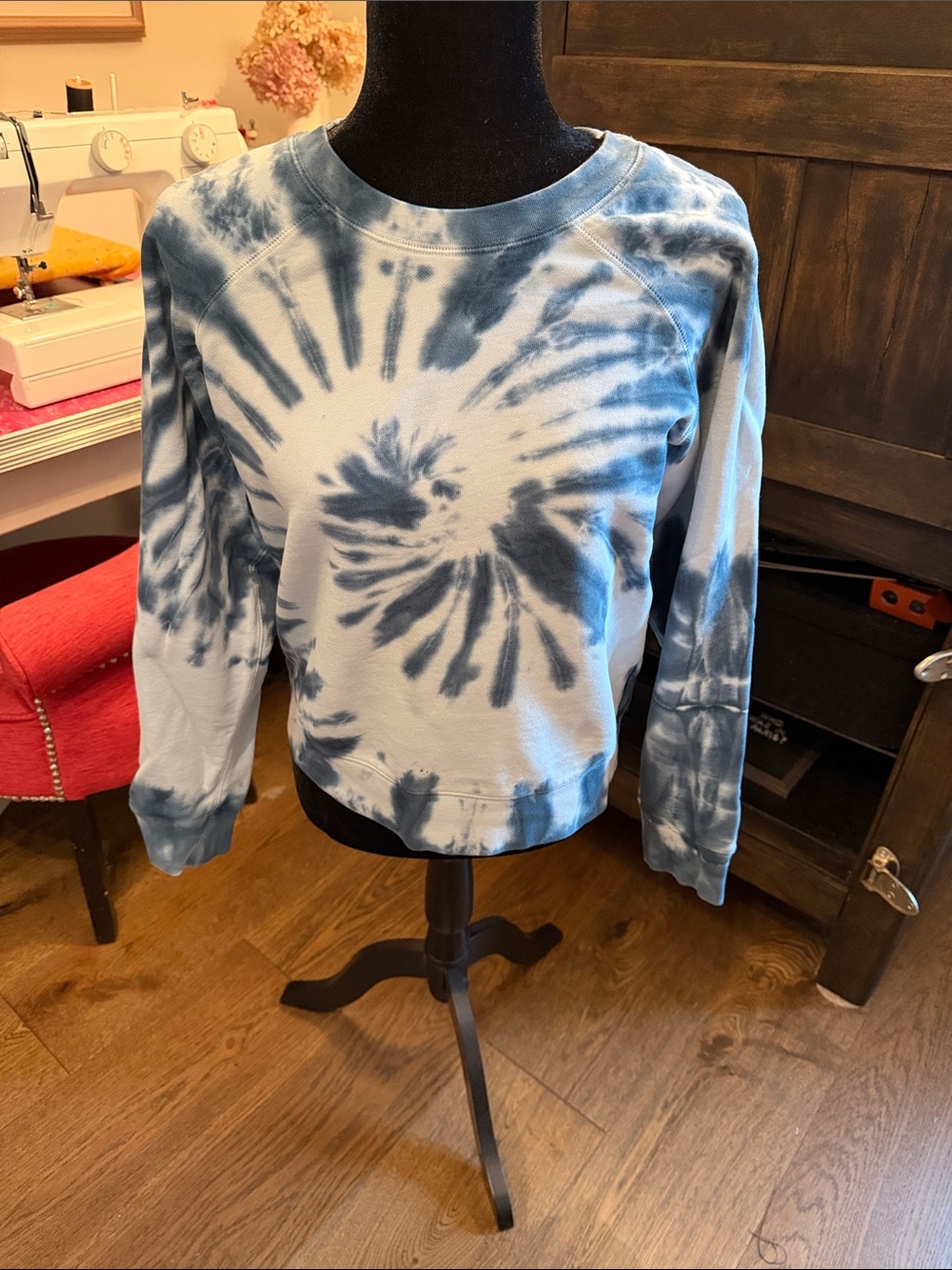 Madewell Blue and White Tie-Dye Crewneck Sweatshirt